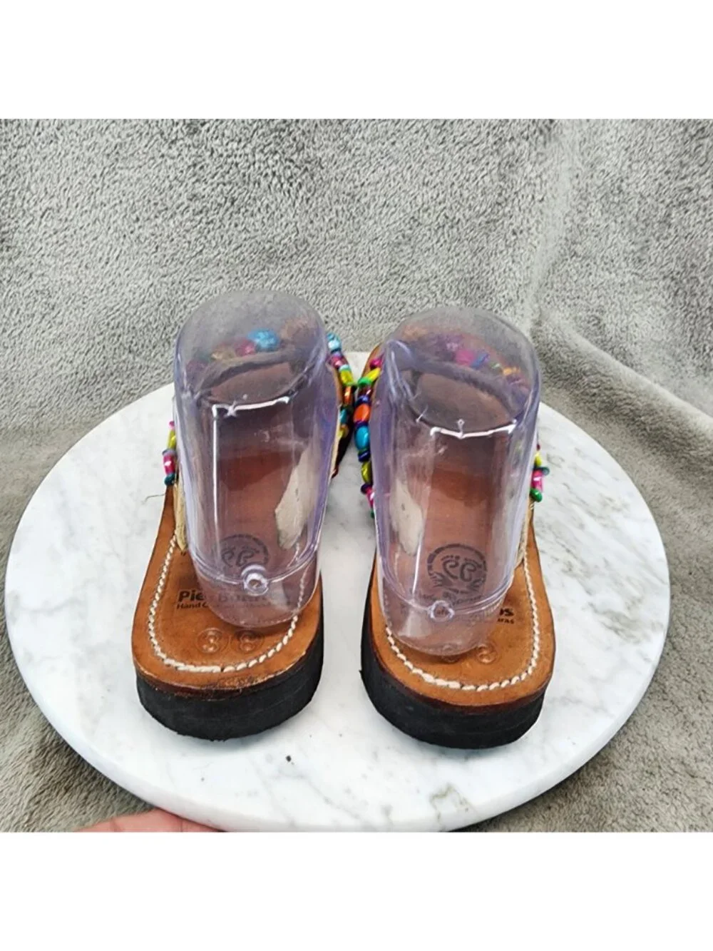 Pies Bonitos Shoes Womens Size 7.5 Brown Leather Beaded Thong Sandals *Read*